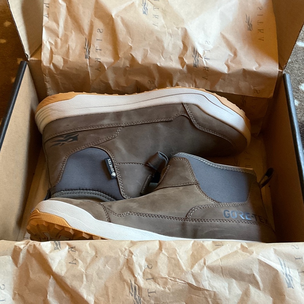 GORE-TEX Gear Rover GTX LTH Boots in the “Mud” Color